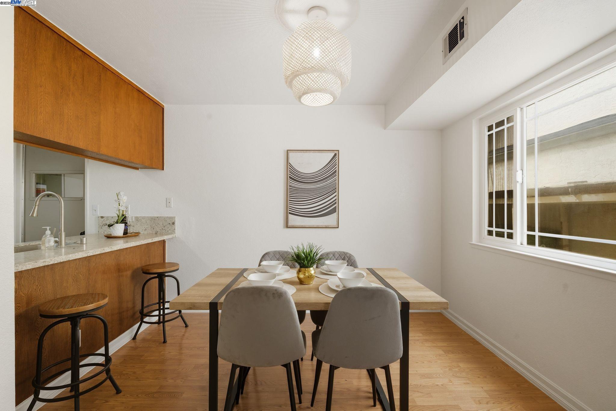 Detail Gallery Image 9 of 50 For 1860 Home Gate Dr, San Jose,  CA 95148 - 3 Beds | 2/1 Baths