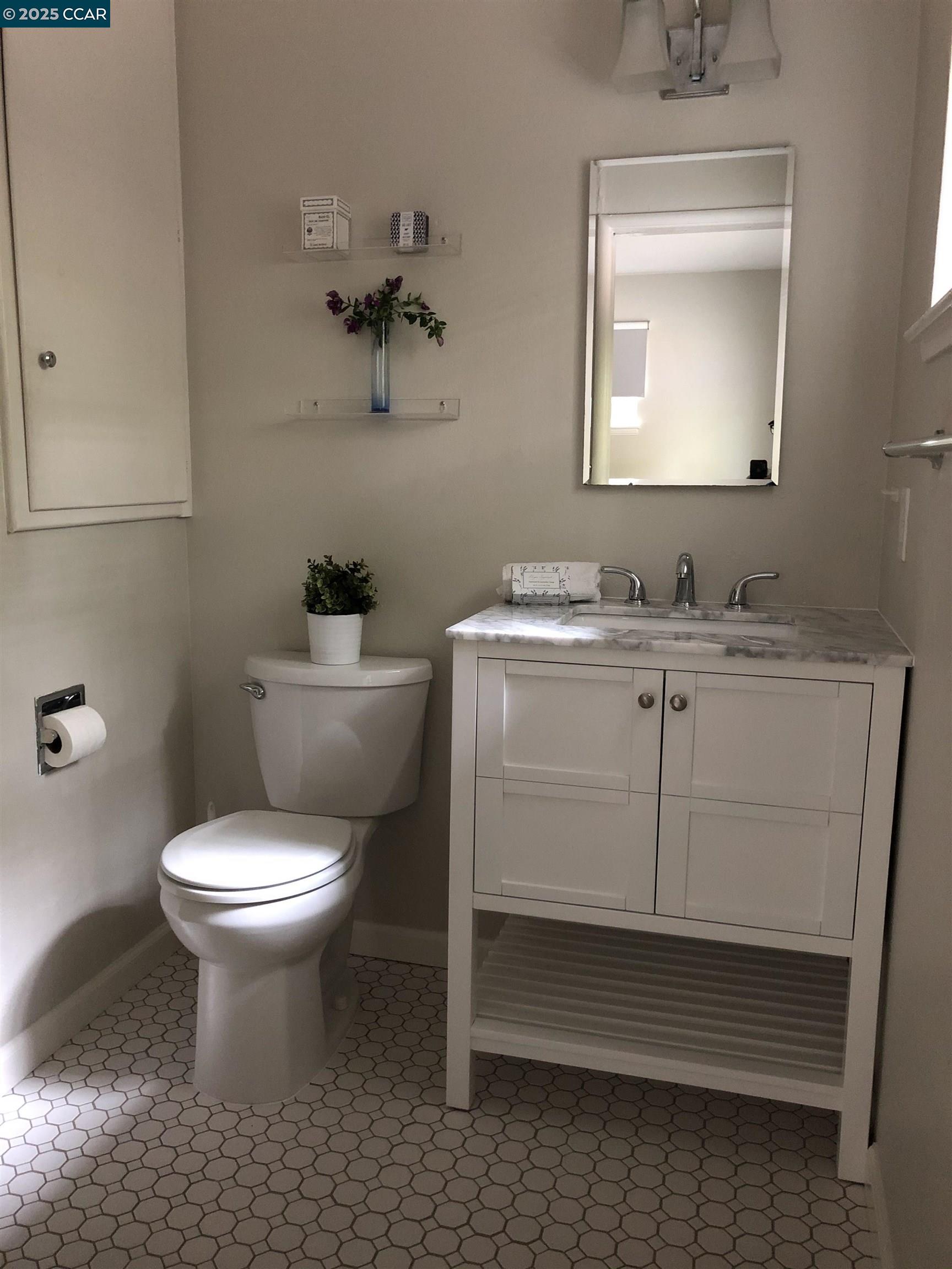 Detail Gallery Image 14 of 14 For 926 Moon Ct, Lafayette,  CA 94549 - 3 Beds | 2 Baths