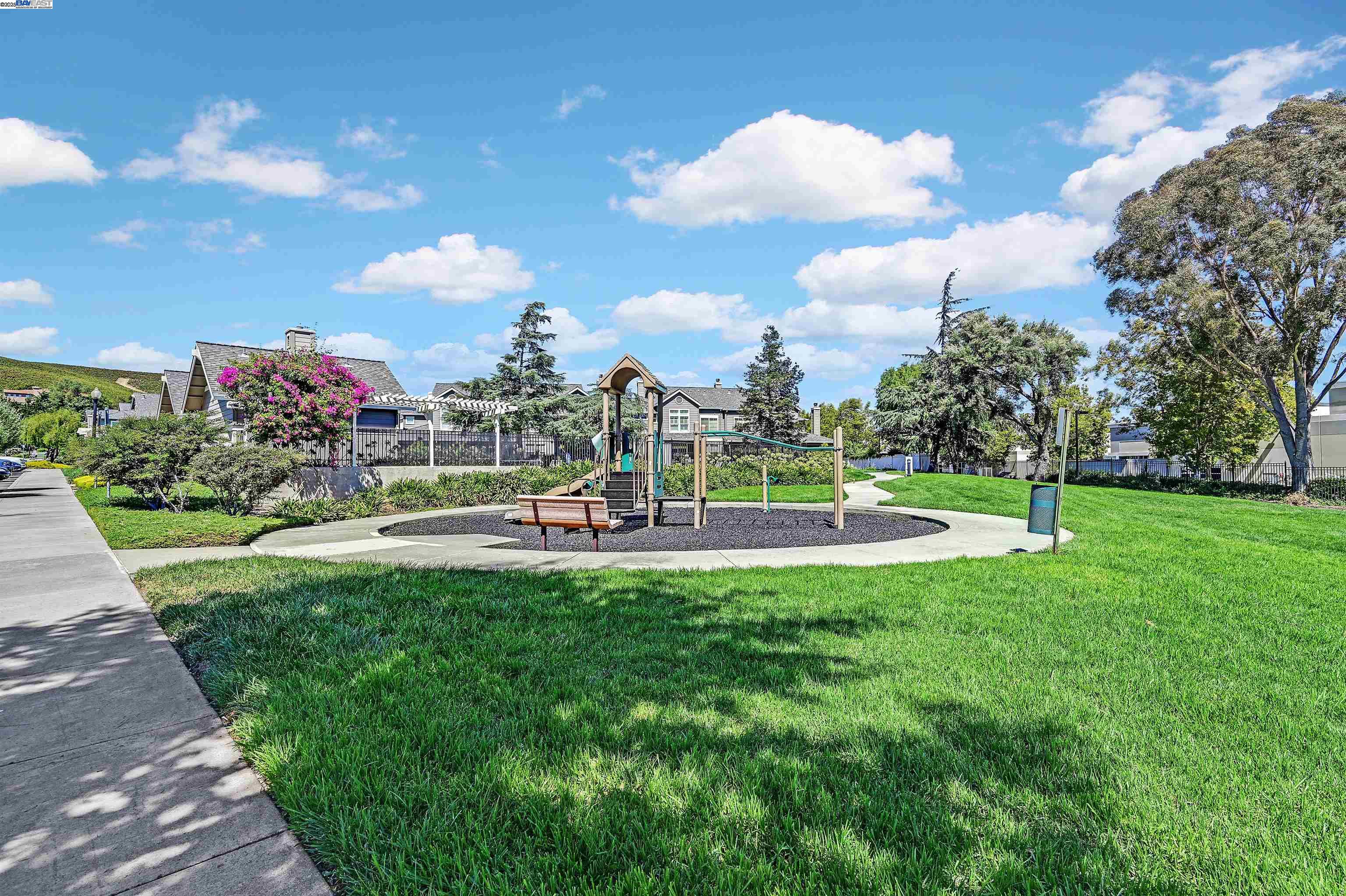 Photo #24: 41119294 Listing: Photo #24