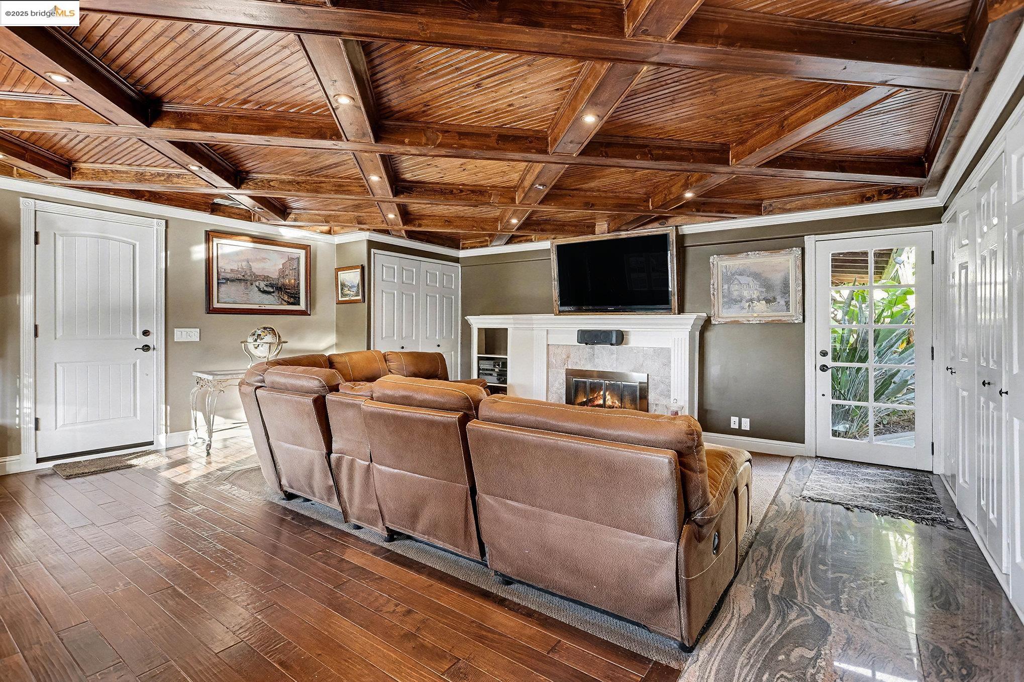 Detail Gallery Image 13 of 36 For 3614 Kay Ct, Fremont,  CA 94538 - 4 Beds | 3 Baths