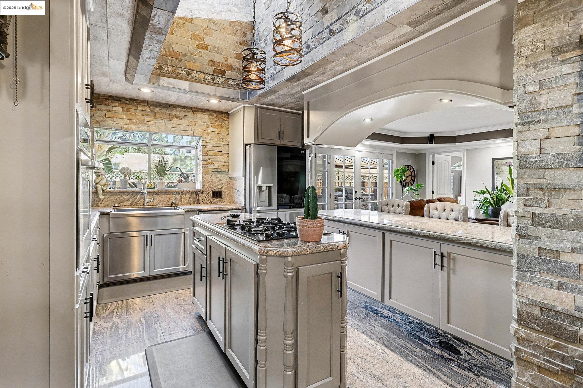 Detail Gallery Image 10 of 36 For 3614 Kay Ct, Fremont,  CA 94538 - 4 Beds | 3 Baths