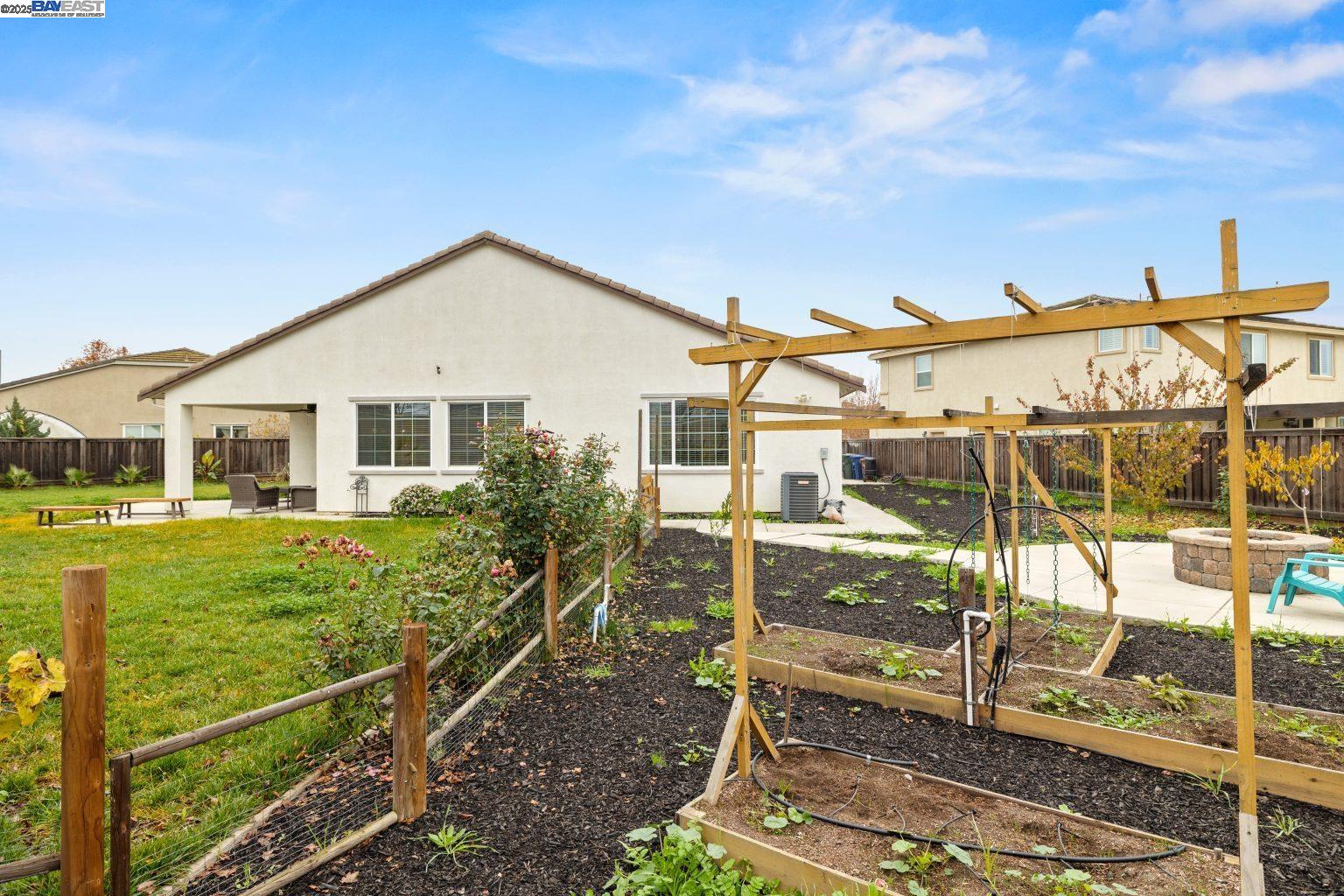 Detail Gallery Image 8 of 58 For 917 Talaria Ct, Oakley,  CA 94561 - 4 Beds | 3 Baths