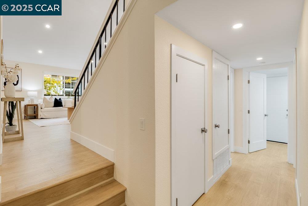 Detail Gallery Image 23 of 53 For 312 Summerfield Dr, Vacaville,  CA 95687 - 5 Beds | 3 Baths