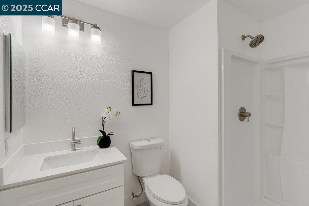 Detail Gallery Image 28 of 53 For 312 Summerfield Dr, Vacaville,  CA 95687 - 5 Beds | 3 Baths