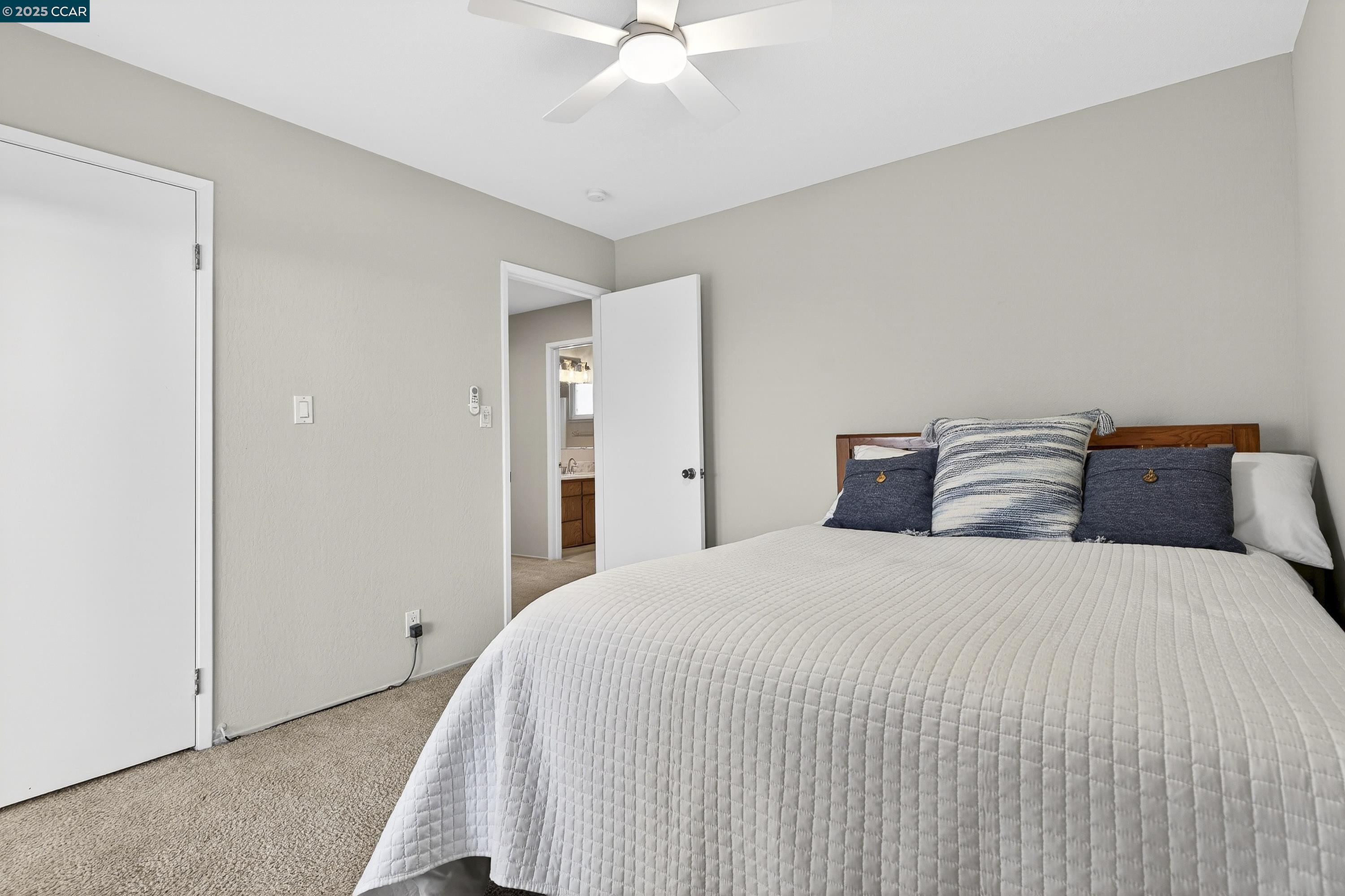 Detail Gallery Image 35 of 50 For 943 Hawthorne Dr, Rodeo,  CA 94572 - 4 Beds | 3 Baths