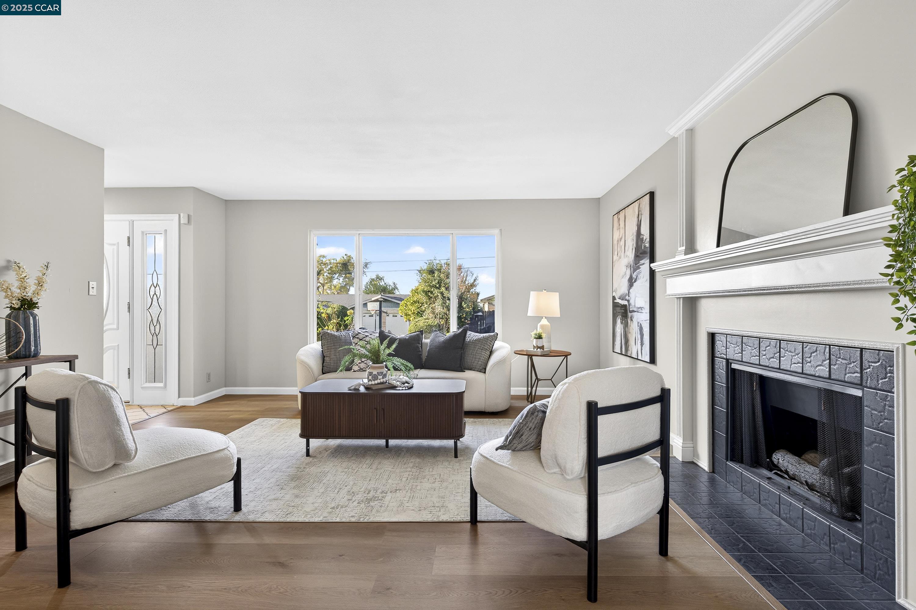 Detail Gallery Image 6 of 50 For 943 Hawthorne Dr, Rodeo,  CA 94572 - 4 Beds | 3 Baths