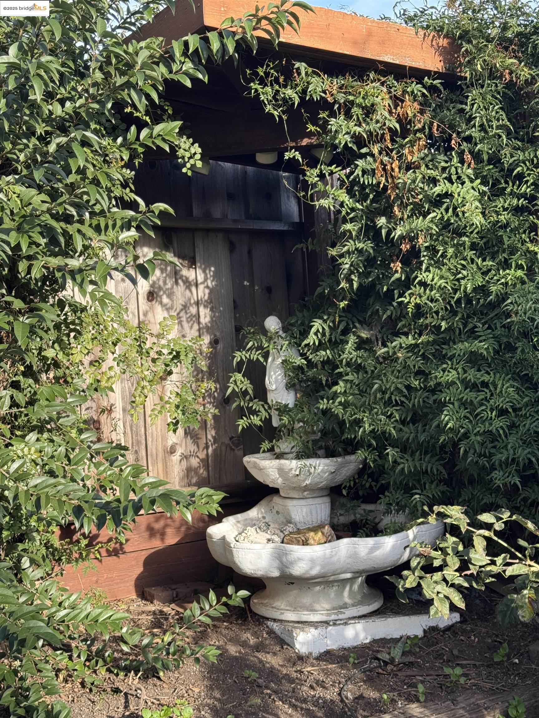 Detail Gallery Image 24 of 49 For 7081 Ann Arbor Way, Dublin,  CA 94568 - 4 Beds | 2/1 Baths