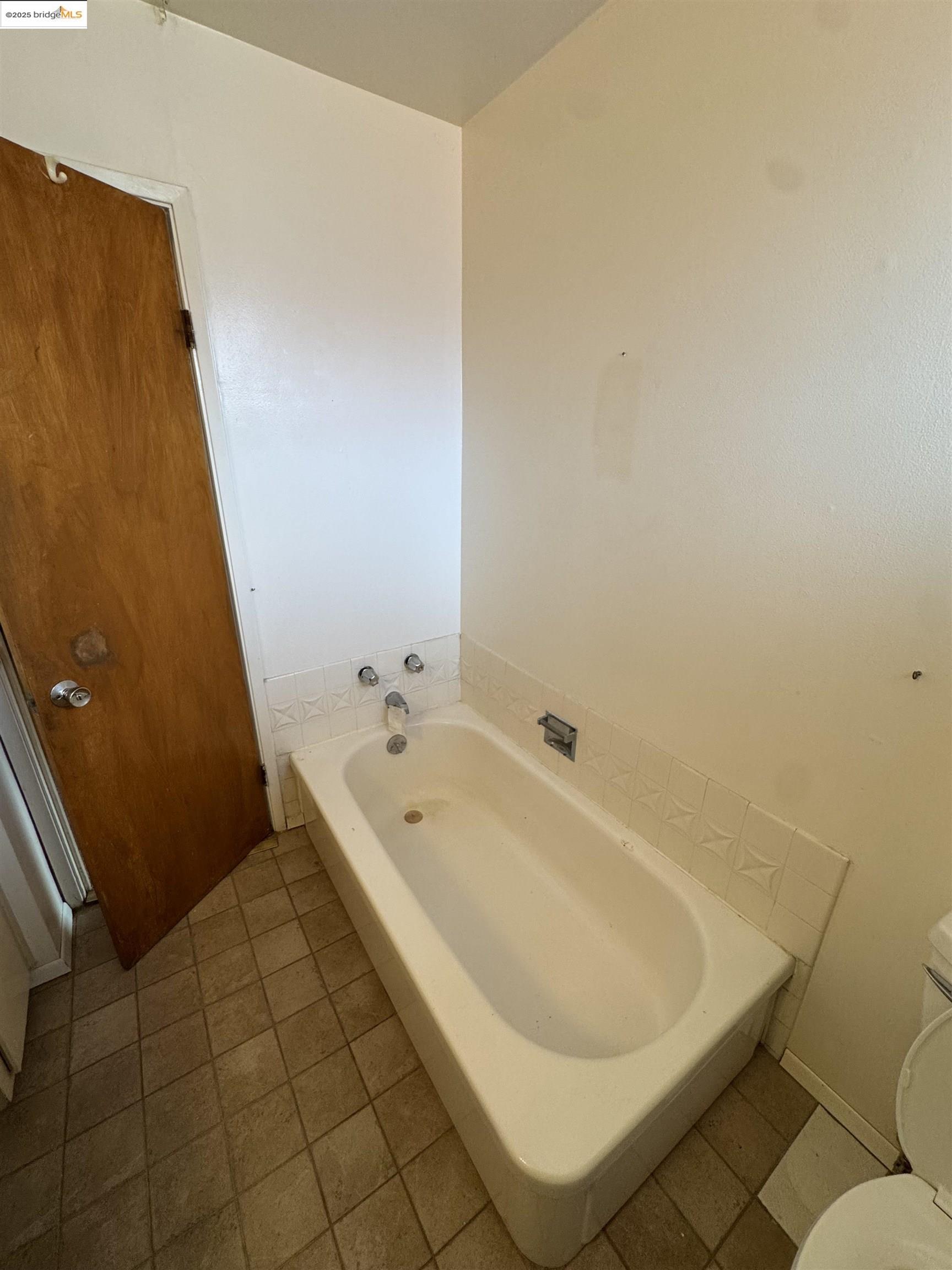 Detail Gallery Image 40 of 49 For 7081 Ann Arbor Way, Dublin,  CA 94568 - 4 Beds | 2/1 Baths