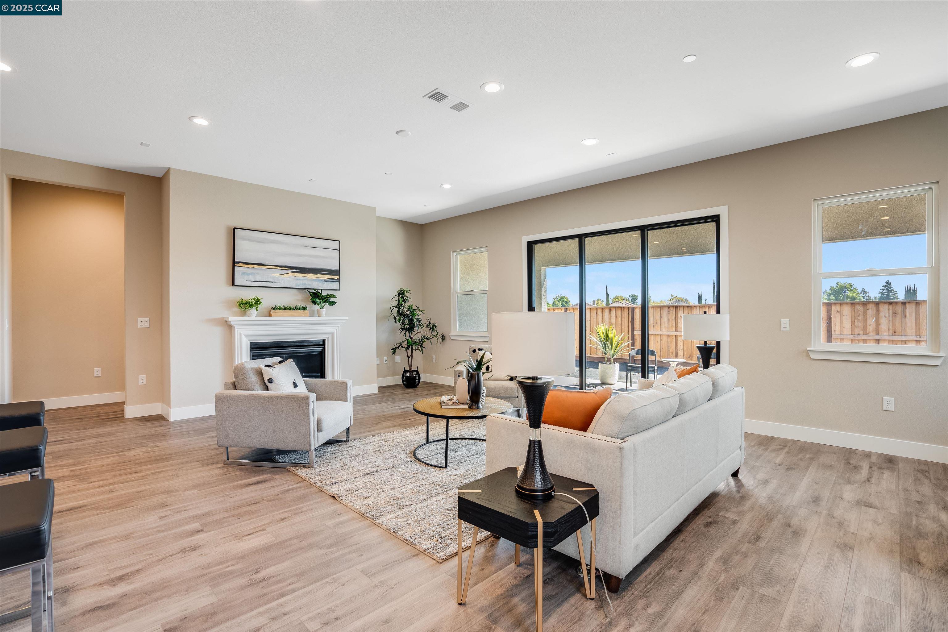 Detail Gallery Image 9 of 39 For 3137 Phoenix Ave, Tracy,  CA 95377 - 3 Beds | 2/1 Baths