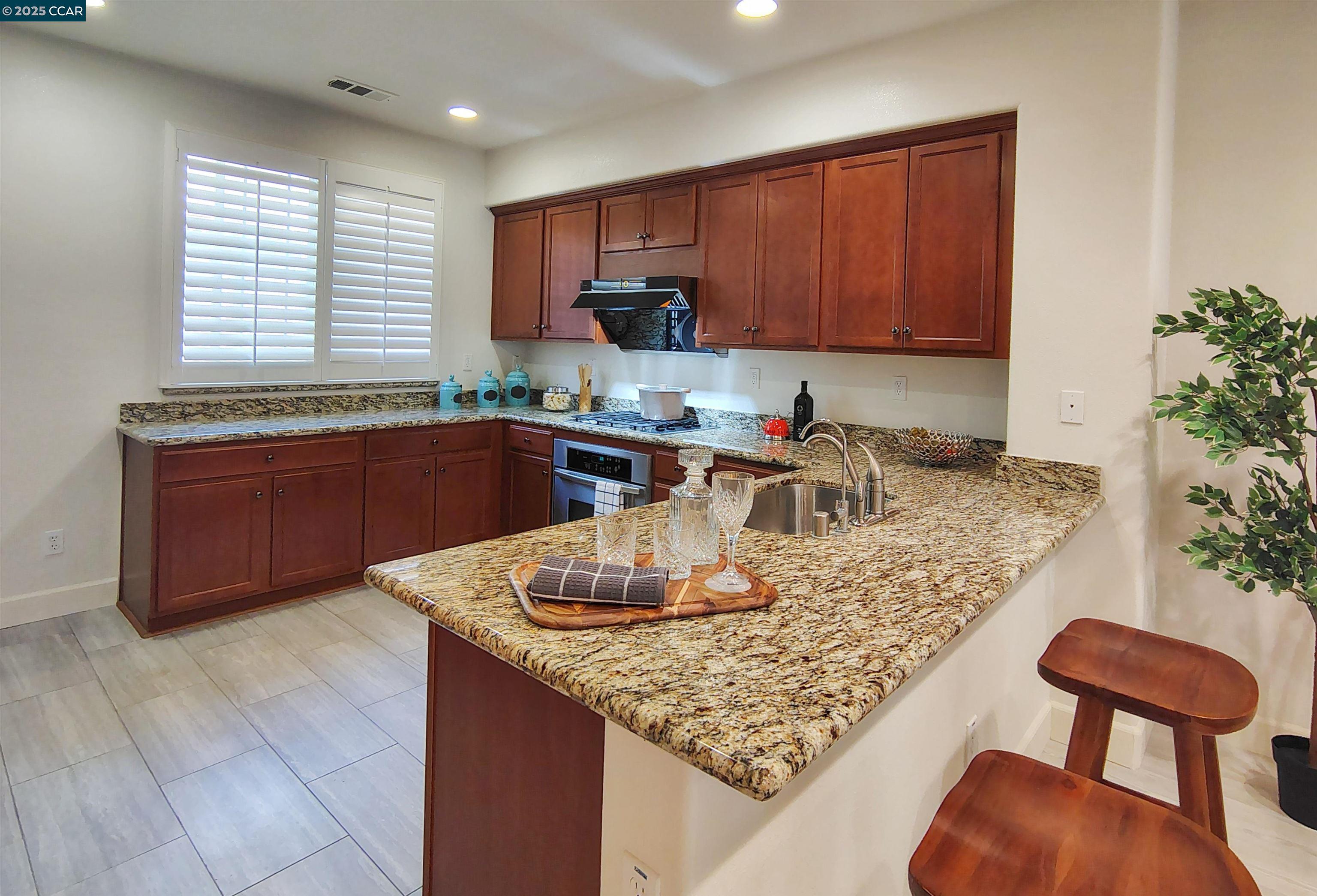 Photo #5: 41119308 Listing: Photo #5