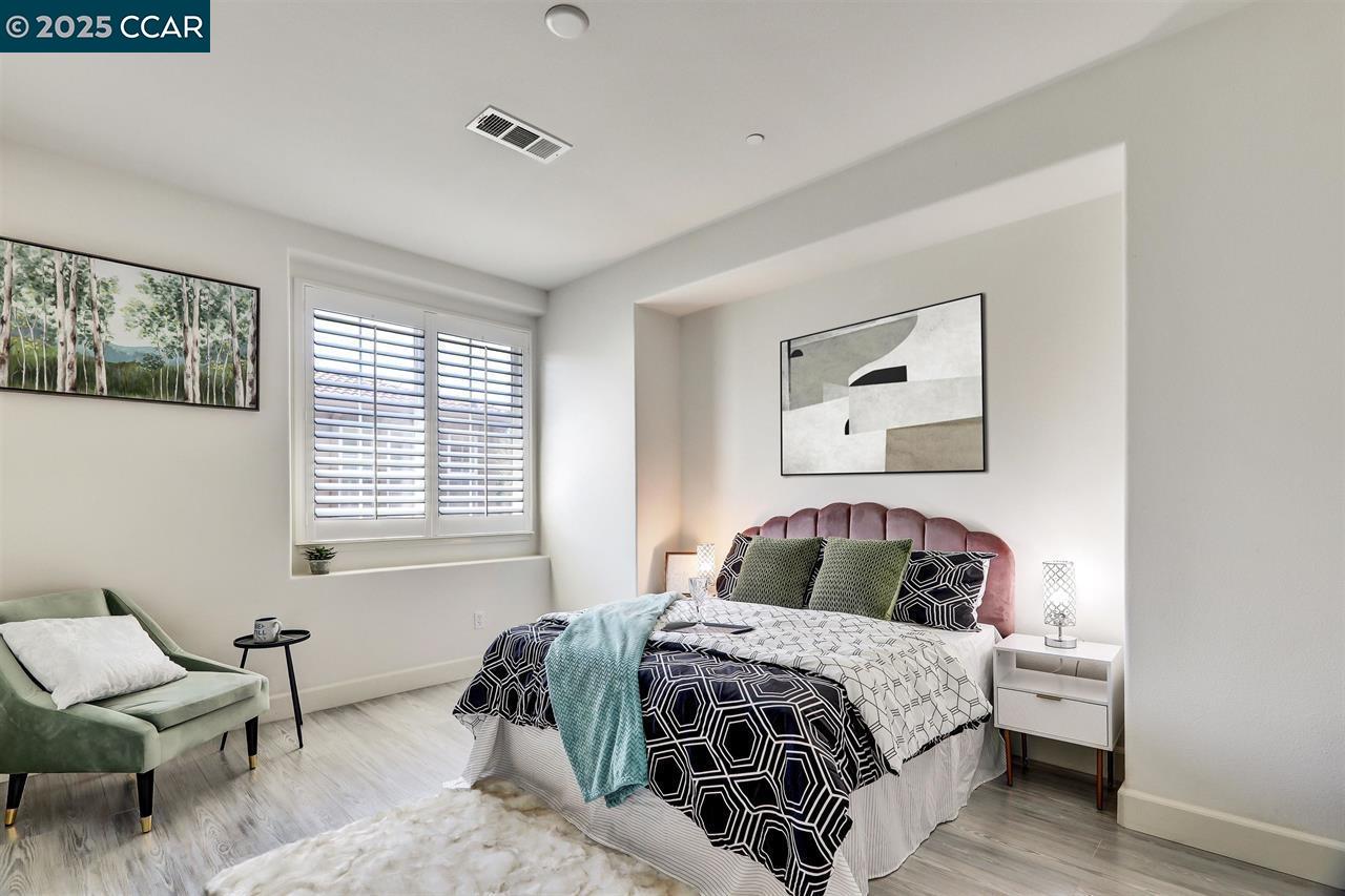 Detail Gallery Image 7 of 22 For 273 Sullivan Way, Hayward,  CA 94541 - 3 Beds | 2/1 Baths