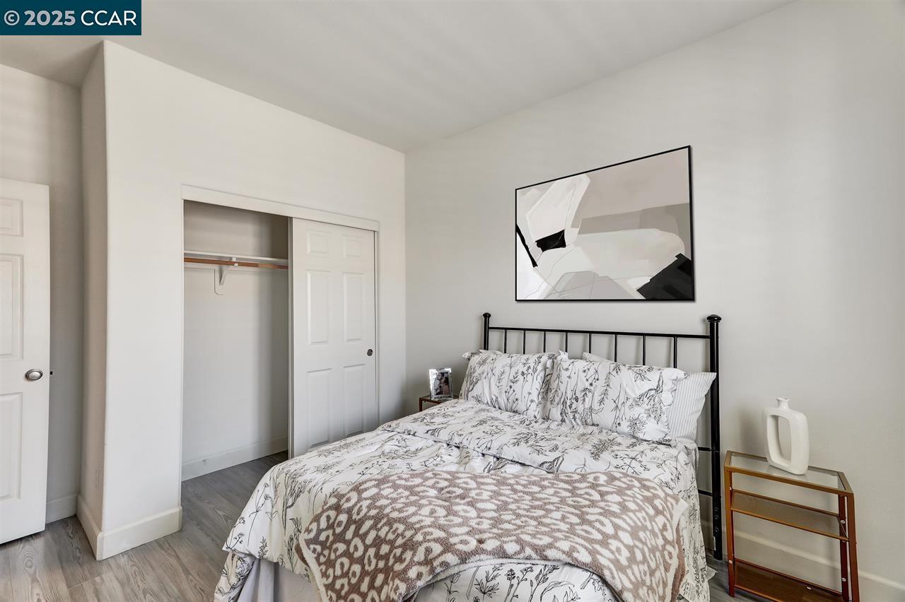 Detail Gallery Image 8 of 22 For 273 Sullivan Way, Hayward,  CA 94541 - 3 Beds | 2/1 Baths