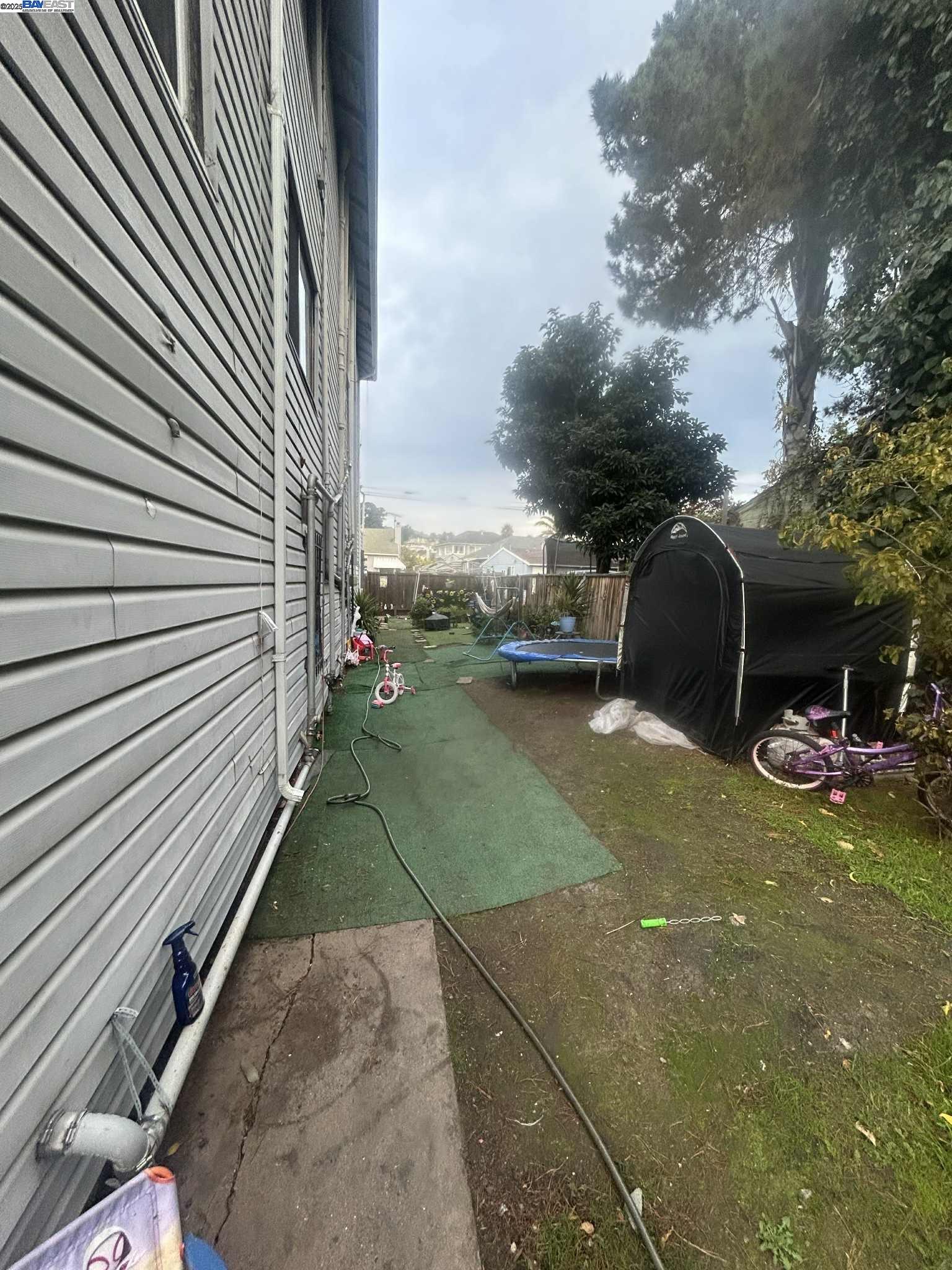 Detail Gallery Image 6 of 6 For 9953 Dante Ave, Oakland,  CA 94603 - – Beds | – Baths