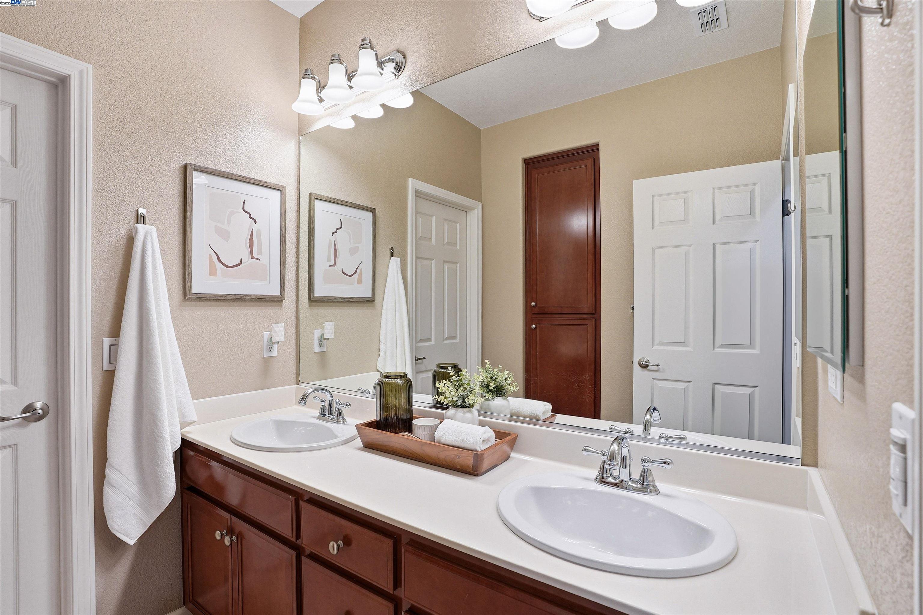 Detail Gallery Image 31 of 46 For 1174 Juan Jose Ln, Tracy,  CA 95376 - 4 Beds | 2/1 Baths