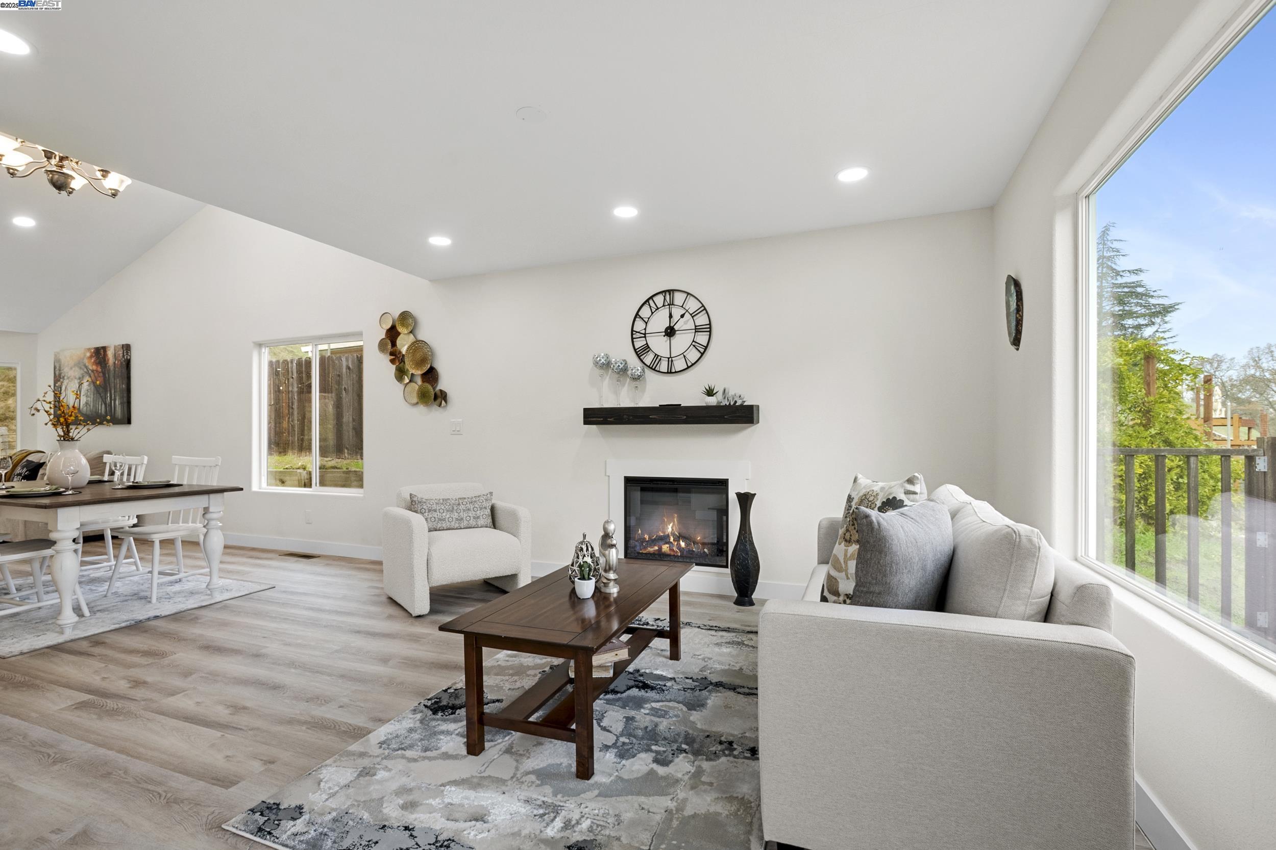 Detail Gallery Image 14 of 60 For 1239 Steele Canyon, Napa,  CA 94558 - 3 Beds | 2 Baths