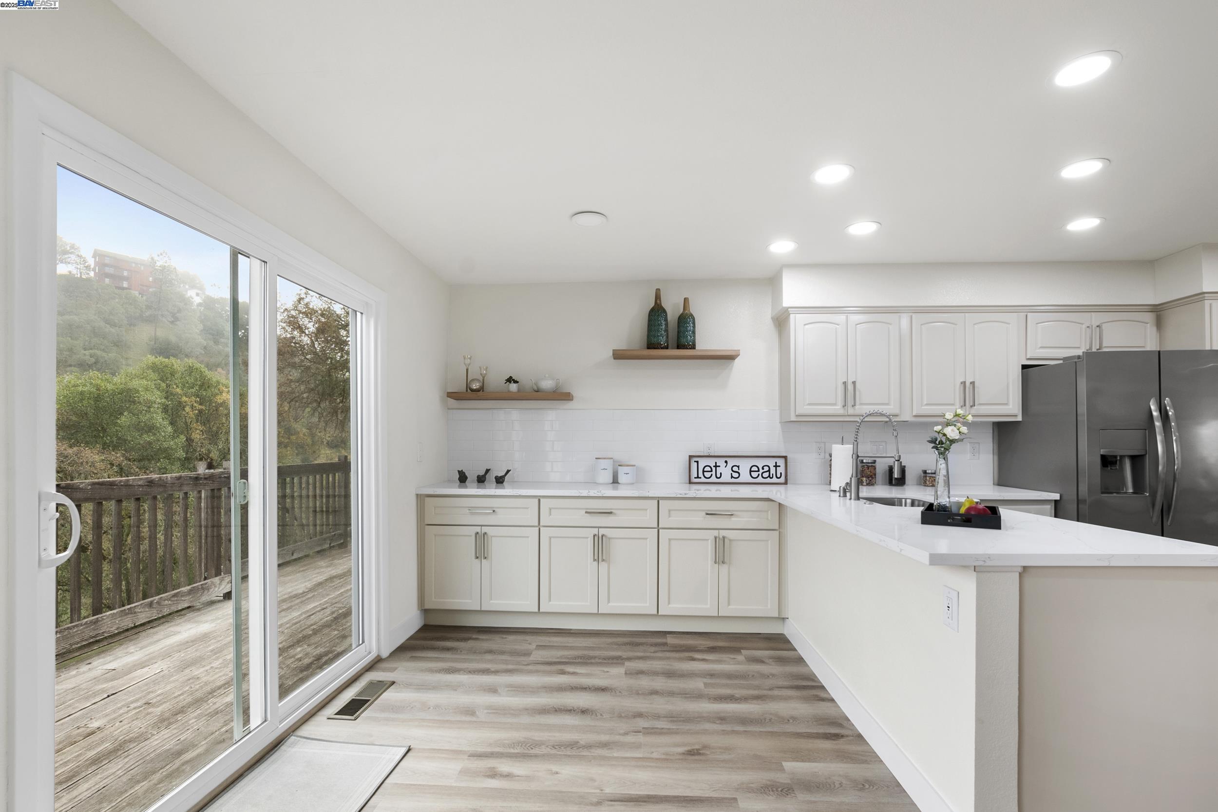 Detail Gallery Image 16 of 60 For 1239 Steele Canyon, Napa,  CA 94558 - 3 Beds | 2 Baths