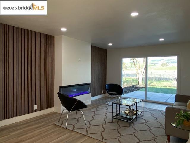 Detail Gallery Image 16 of 32 For 1832 Elkwood Dr, Concord,  CA 94519 - 3 Beds | 2 Baths