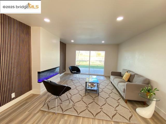 Detail Gallery Image 20 of 45 For 1832 Elkwood Dr, Concord,  CA 94519 - 3 Beds | 2 Baths