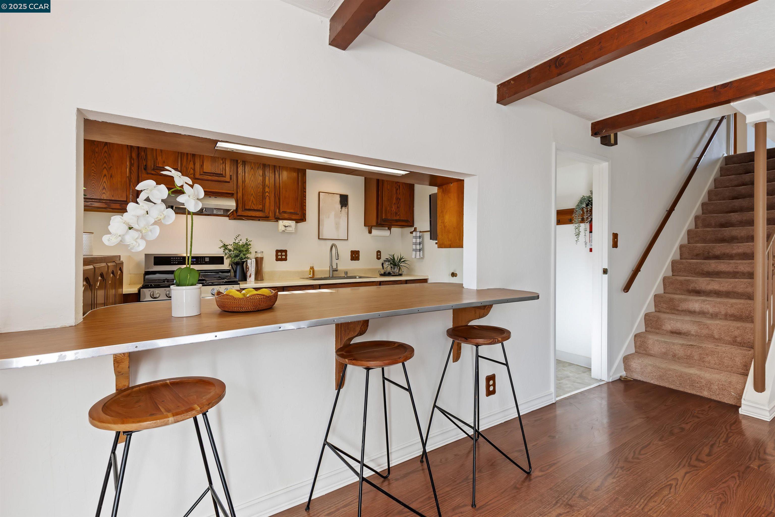 Detail Gallery Image 36 of 38 For 2321 Camino Dolores, Castro Valley,  CA 94546 - 3 Beds | 3 Baths