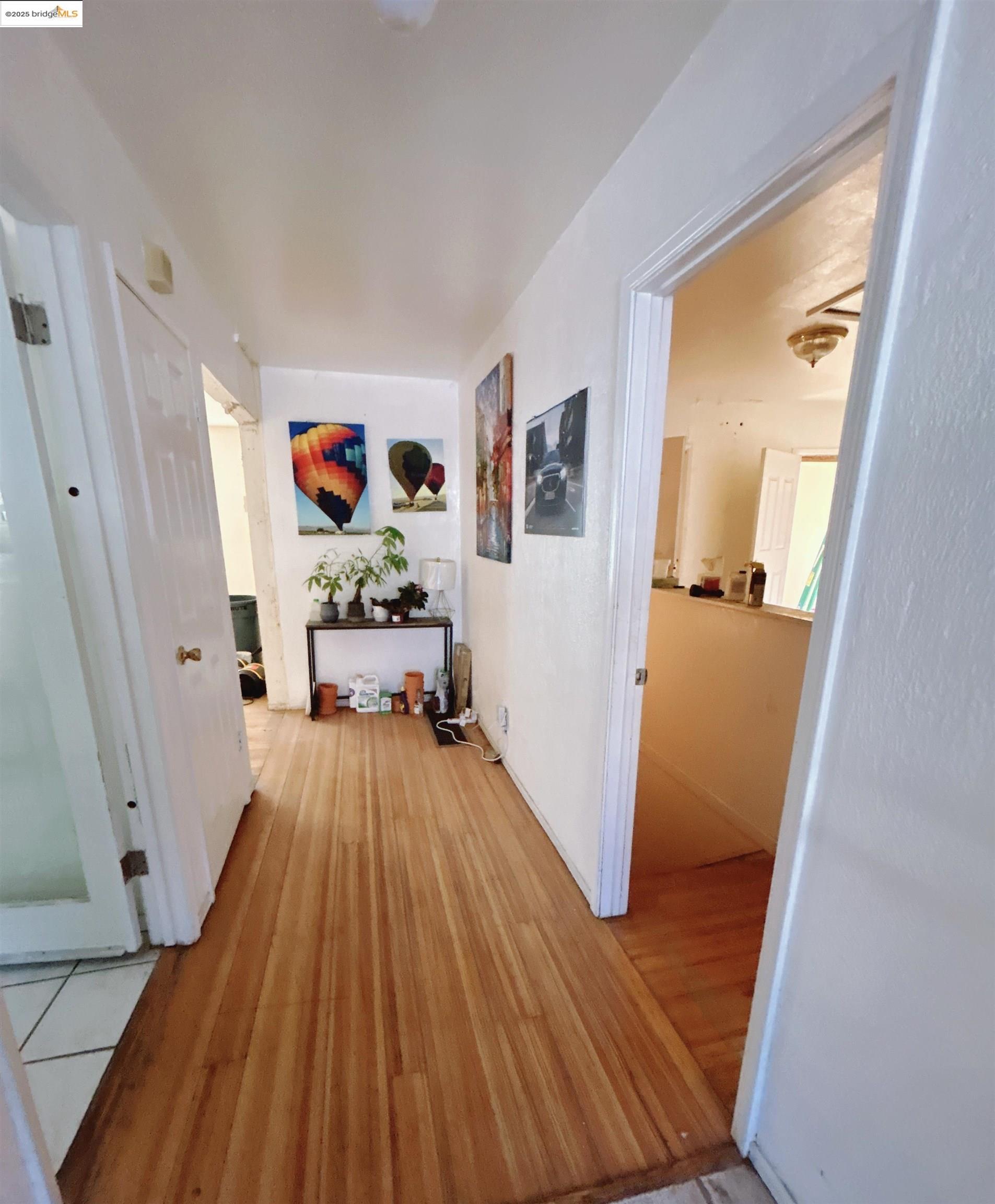 Detail Gallery Image 5 of 10 For 8415 Aster Ave., Oakland,  CA 94602 - 3 Beds | 2 Baths