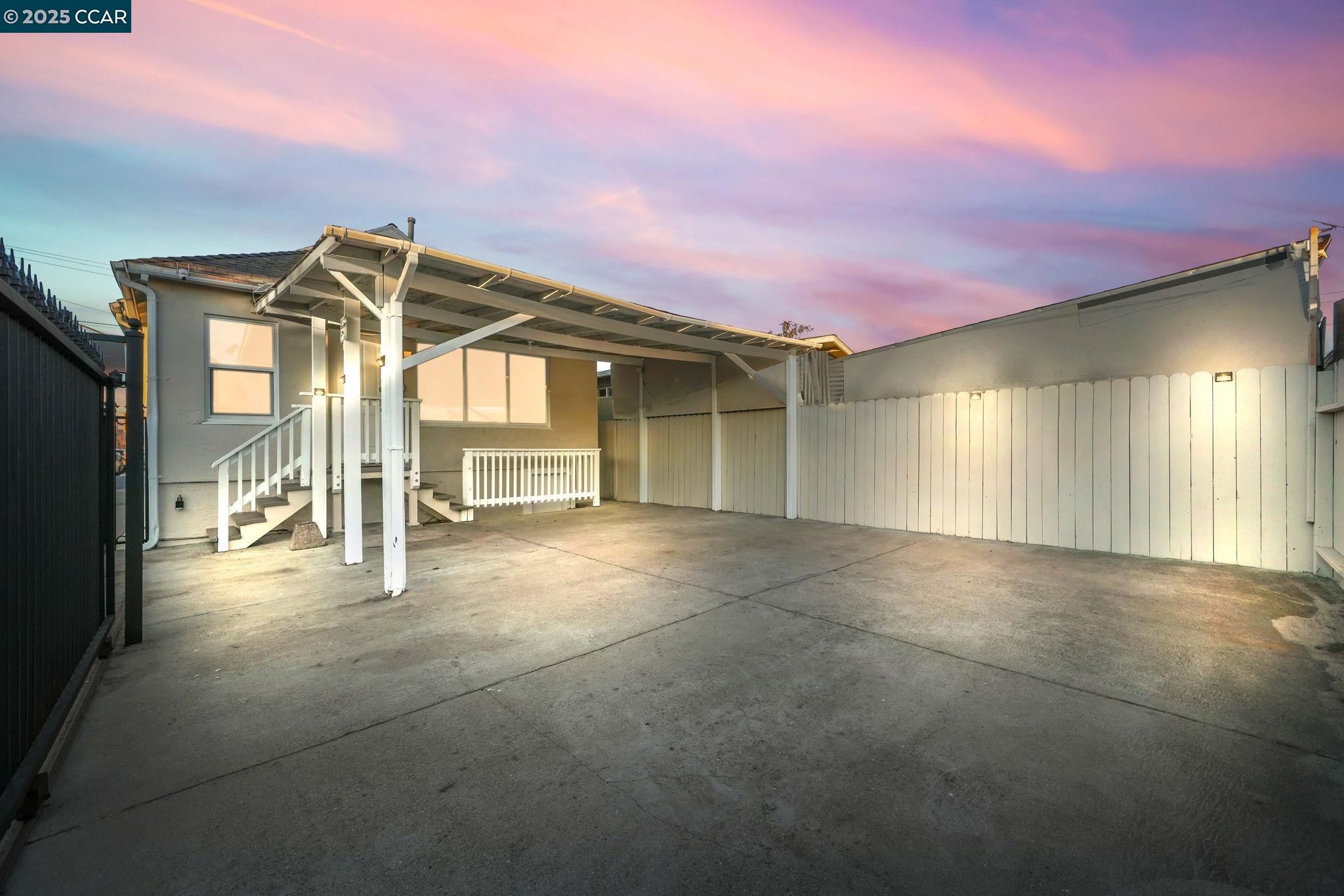 Detail Gallery Image 27 of 39 For 502 Pennsylvania, Richmond,  CA 94801 - 4 Beds | 2 Baths