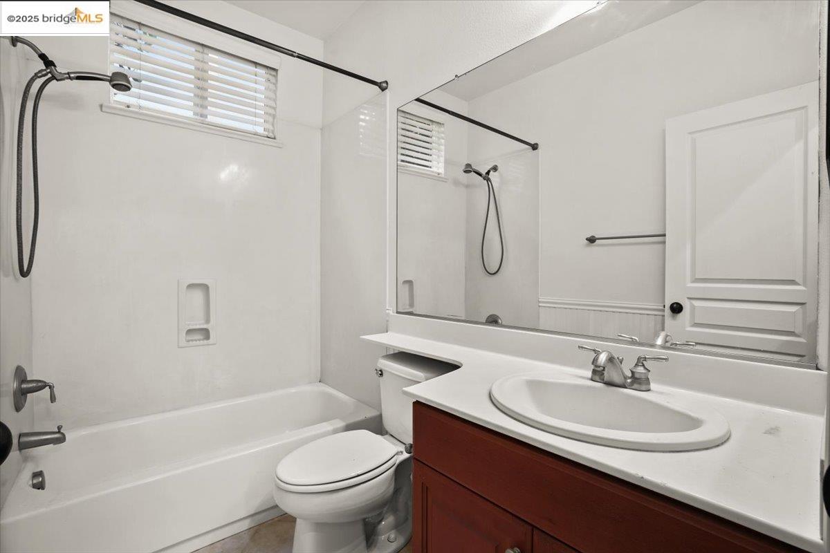 Detail Gallery Image 21 of 60 For 2324 Mendocino Dr, Oakdale,  CA 95361 - 3 Beds | 2 Baths