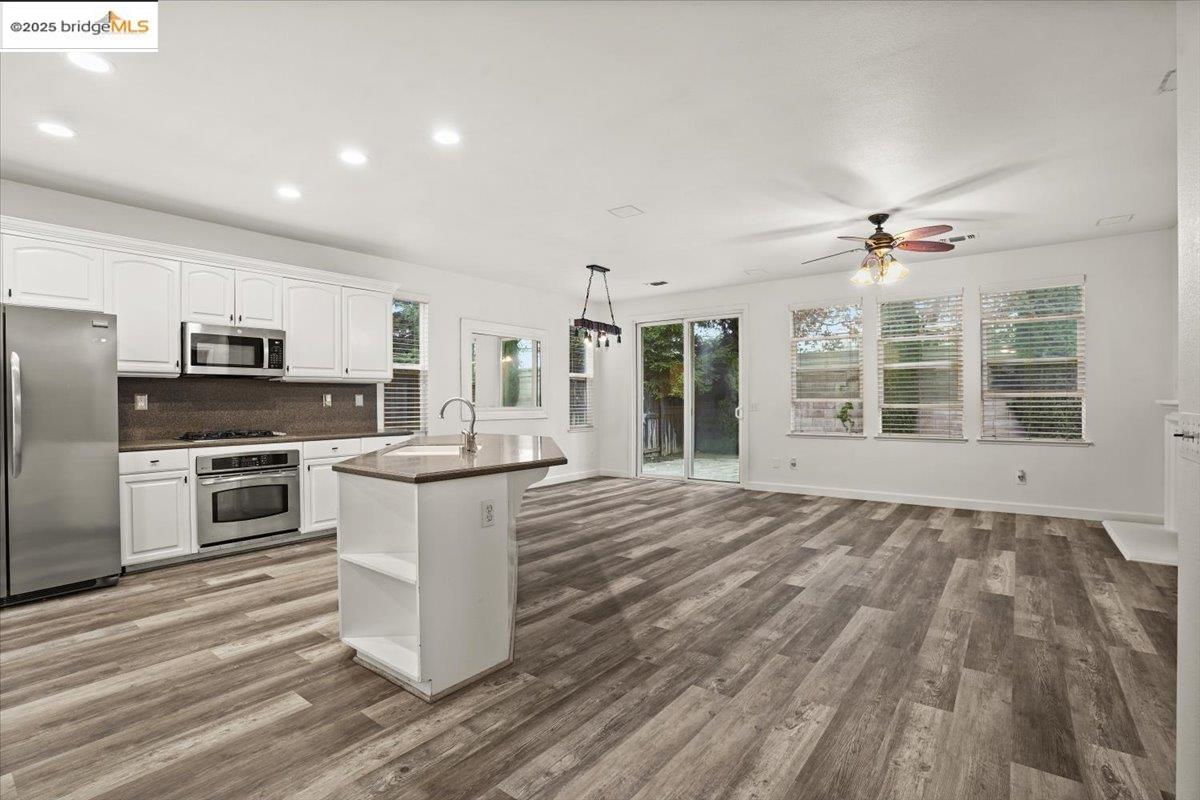 Detail Gallery Image 32 of 60 For 2324 Mendocino Dr, Oakdale,  CA 95361 - 3 Beds | 2 Baths