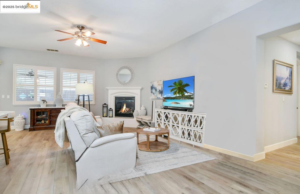 Detail Gallery Image 14 of 48 For 1771 Wilde Dr, Discovery Bay,  CA 94505 - 5 Beds | 3 Baths