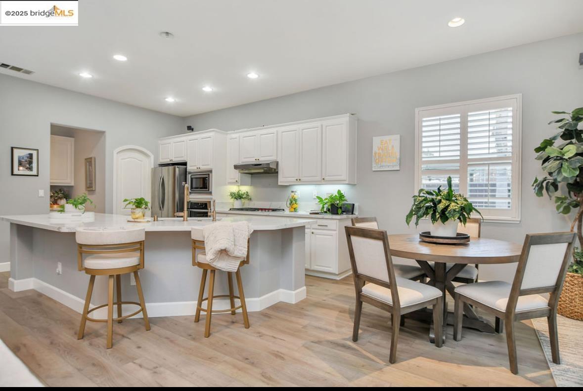 Detail Gallery Image 6 of 47 For 1771 Wilde Dr, Discovery Bay,  CA 94505 - 5 Beds | 3 Baths