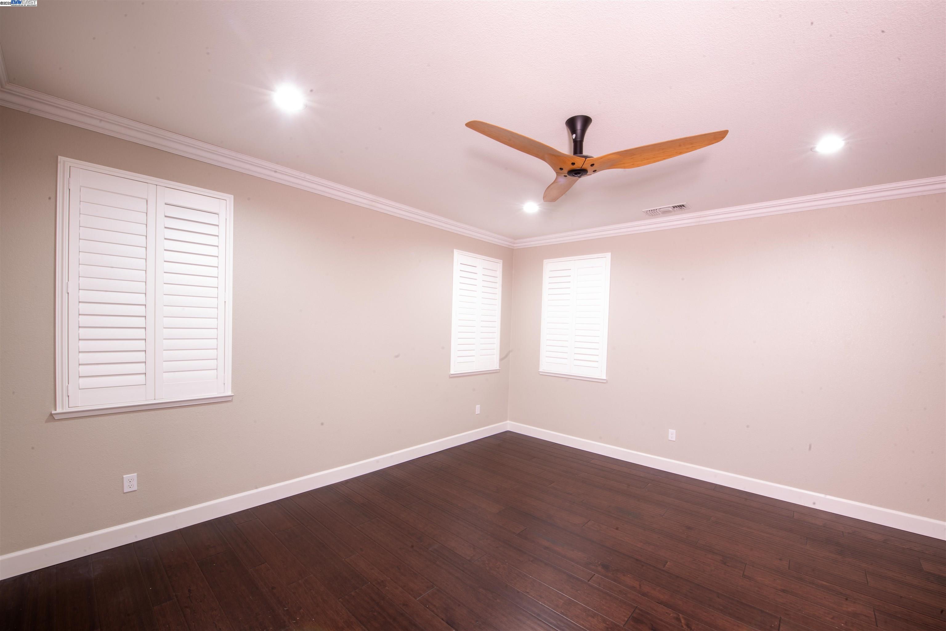 Detail Gallery Image 11 of 41 For 7212 Mount Veeder Road, Dublin,  CA 94568 - 5 Beds | 4/1 Baths