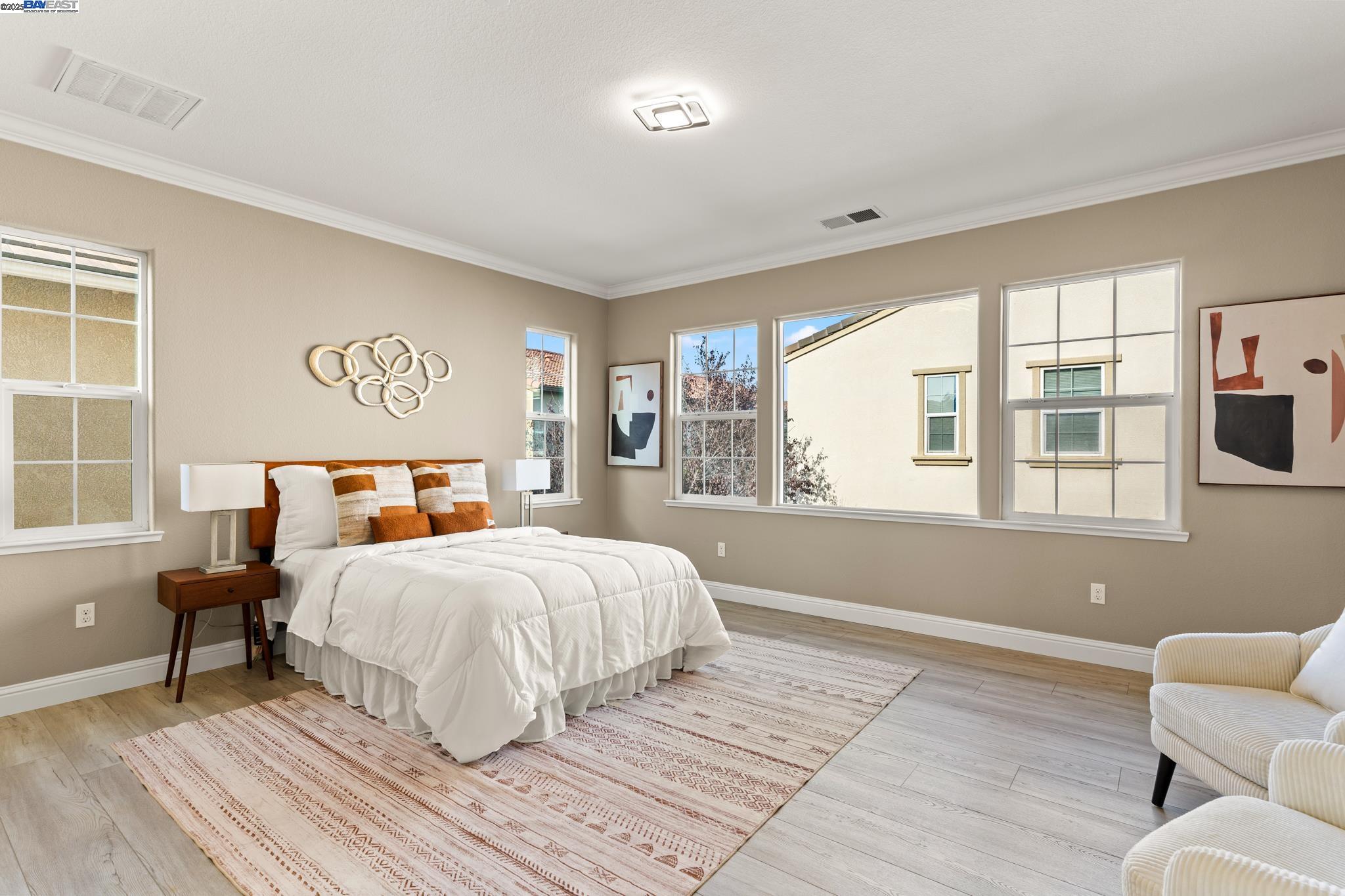 Detail Gallery Image 22 of 38 For 1525 Middle Ln, Hayward,  CA 94545 - 4 Beds | 3 Baths