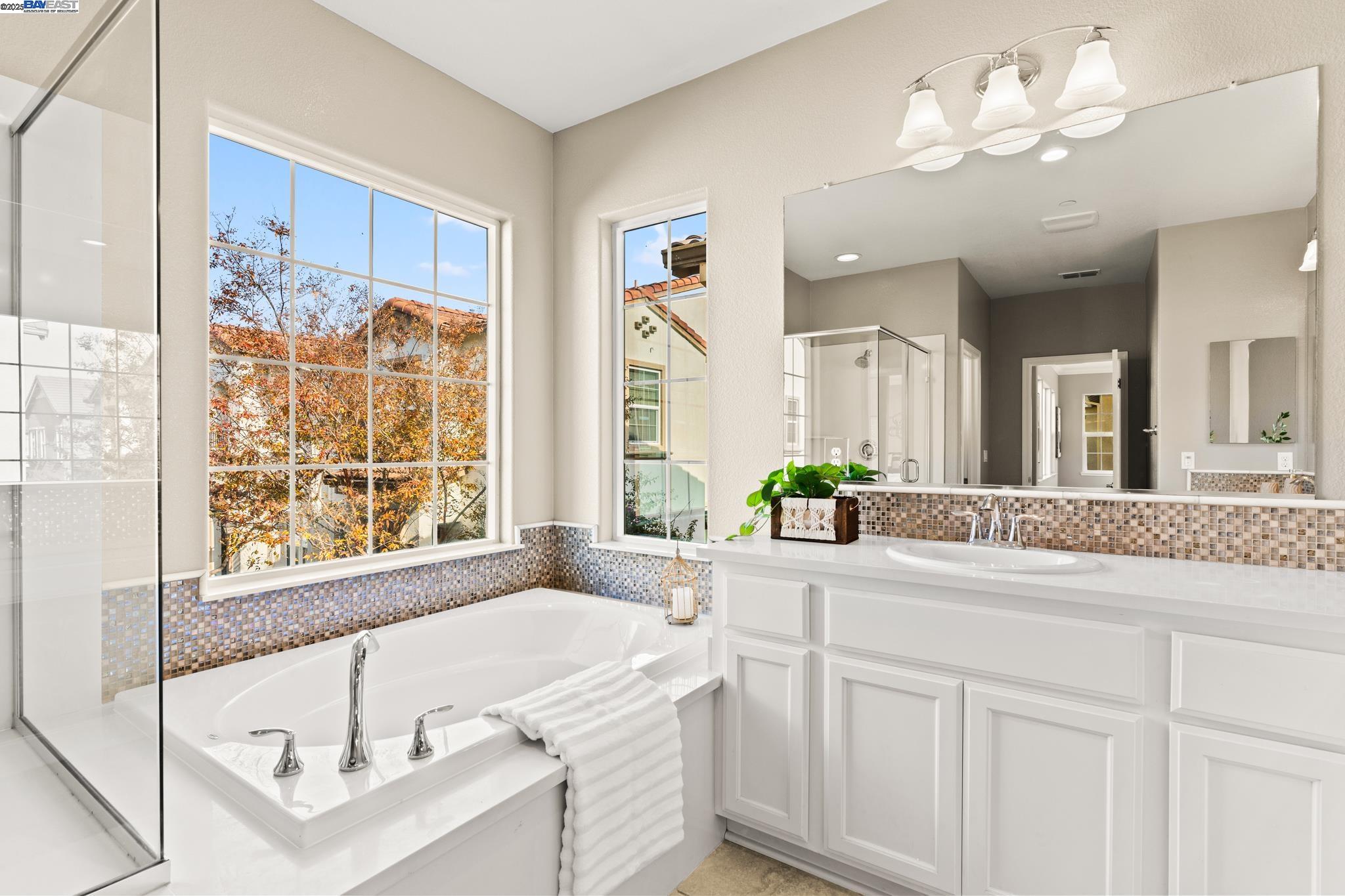 Detail Gallery Image 29 of 38 For 1525 Middle Ln, Hayward,  CA 94545 - 4 Beds | 3 Baths