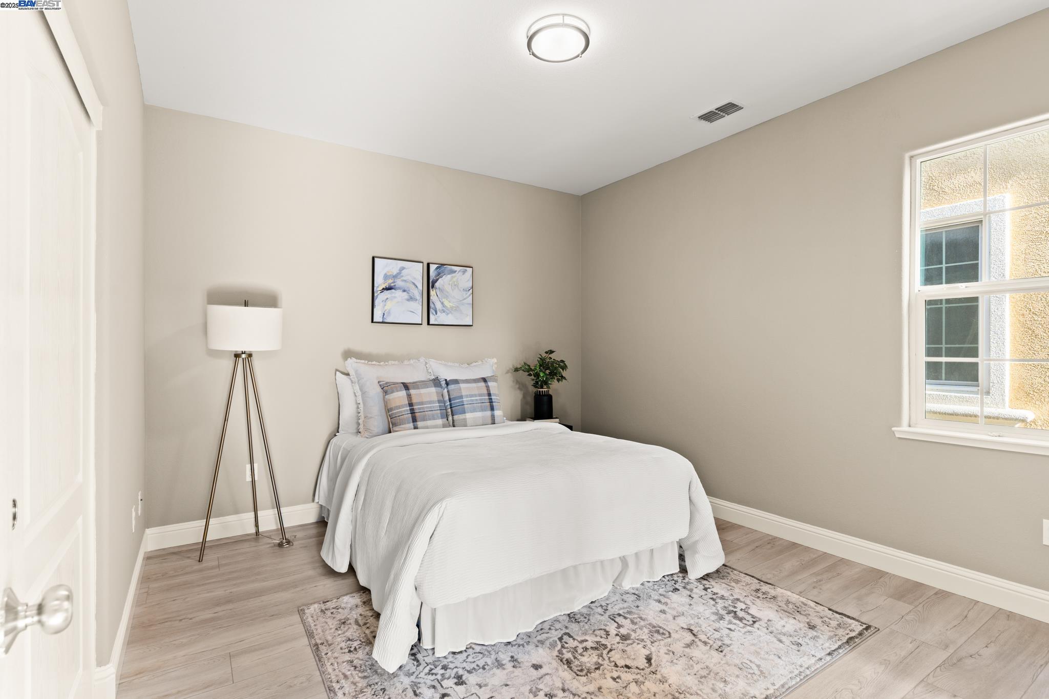 Detail Gallery Image 31 of 38 For 1525 Middle Ln, Hayward,  CA 94545 - 4 Beds | 3 Baths