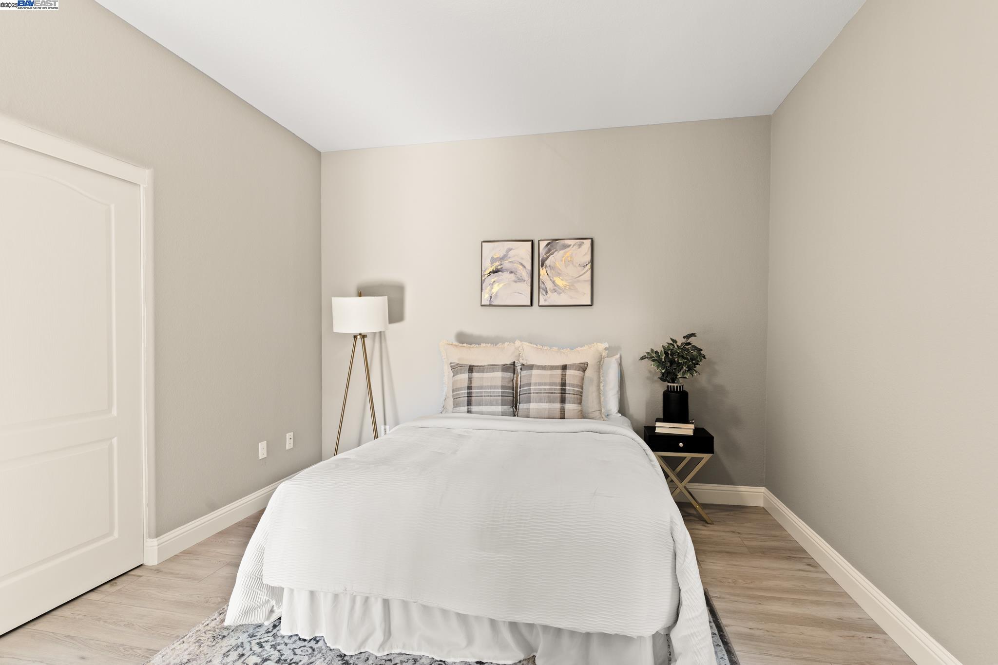 Detail Gallery Image 32 of 38 For 1525 Middle Ln, Hayward,  CA 94545 - 4 Beds | 3 Baths