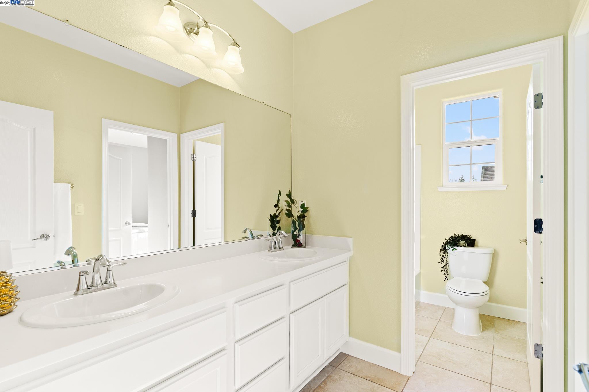 Detail Gallery Image 33 of 38 For 1525 Middle Ln, Hayward,  CA 94545 - 4 Beds | 3 Baths