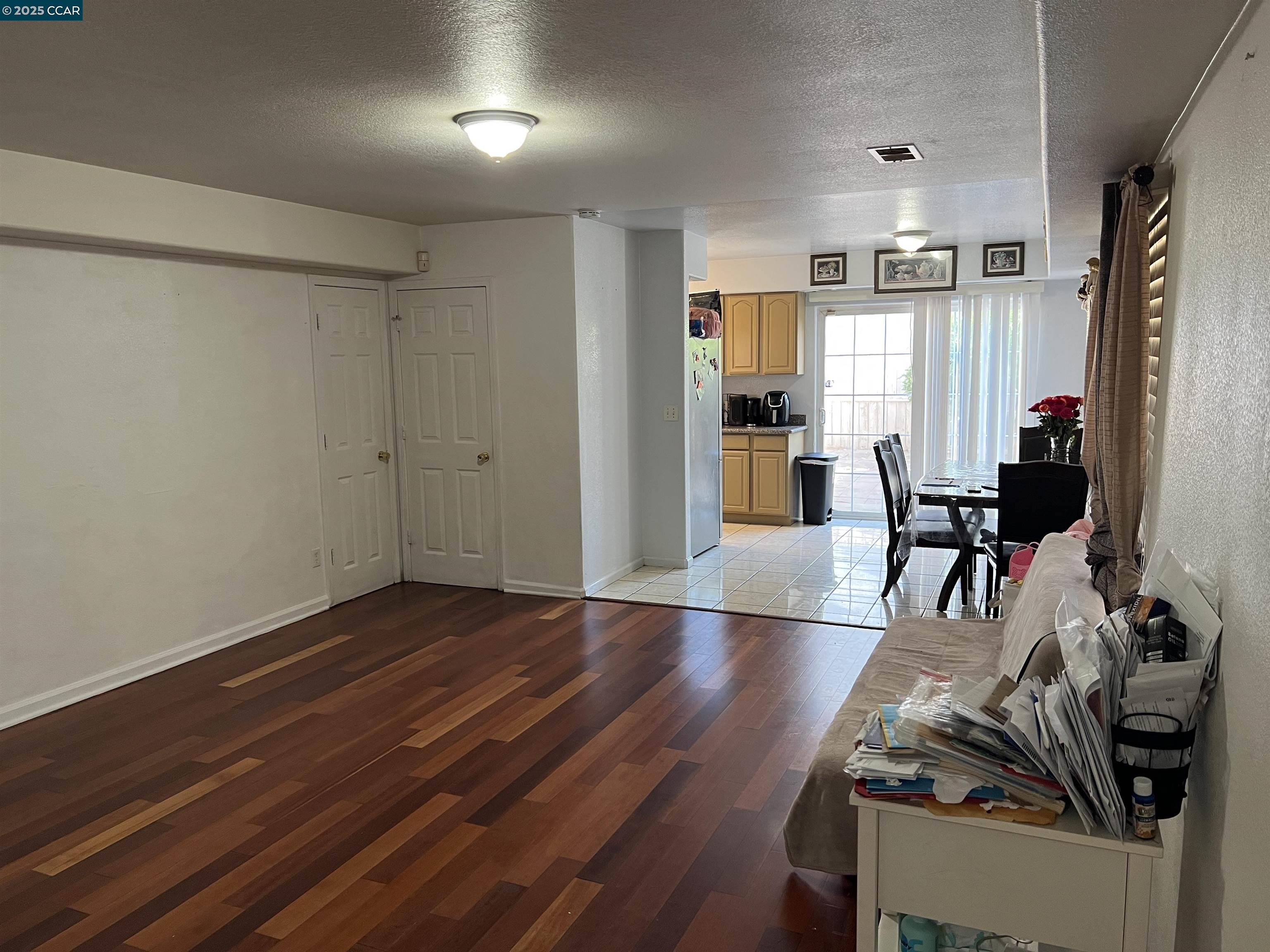 Detail Gallery Image 4 of 15 For 101 Sanford Ave, Richmond,  CA 94801 - 3 Beds | 2/1 Baths