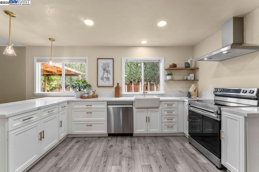 Detail Gallery Image 5 of 11 For 4316 Chenin Ln, Oakley,  CA 94561 - 4 Beds | 2/1 Baths