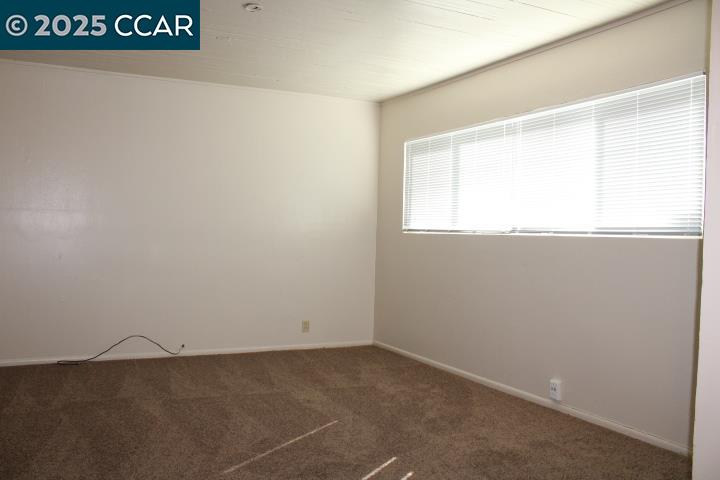 Detail Gallery Image 4 of 10 For 5103 Panama Ave. a,  Richmond,  CA 94804 - 1 Beds | 1 Baths