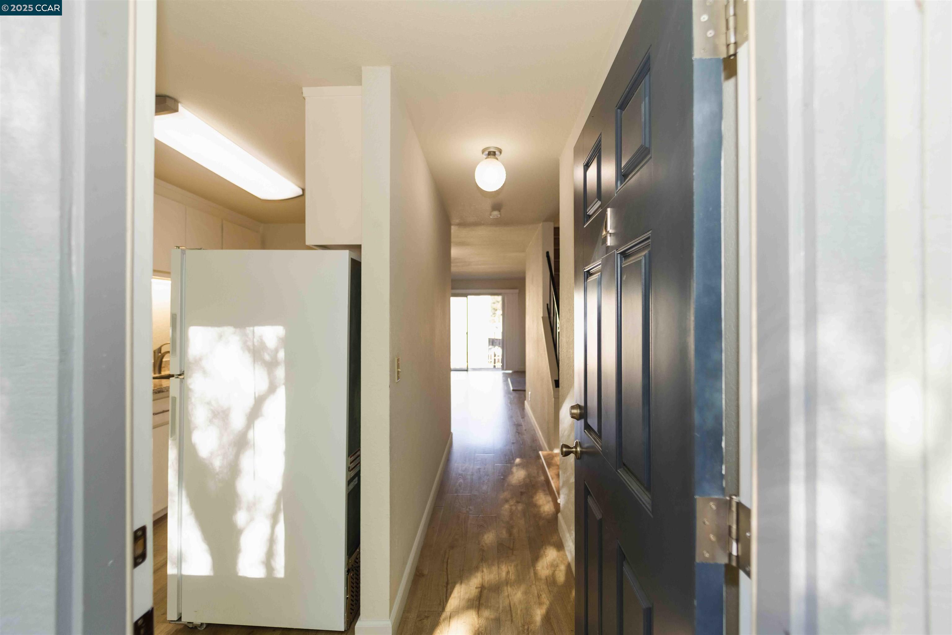Detail Gallery Image 2 of 23 For 4811 Appian Wy #2/4,  El Sobrante,  CA 94803 - 2 Beds | 1/1 Baths
