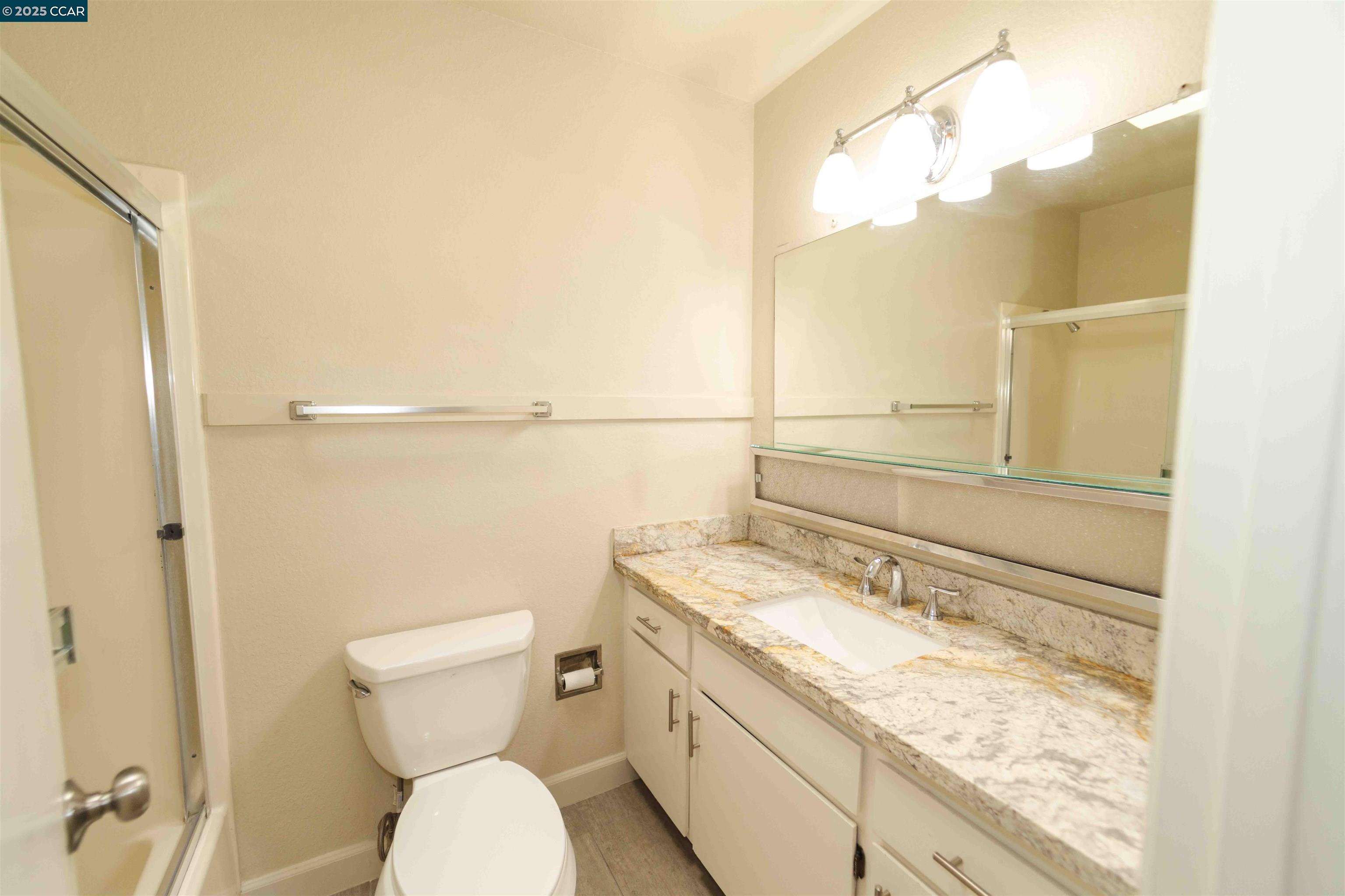 Detail Gallery Image 17 of 23 For 4811 Appian Wy #2/4,  El Sobrante,  CA 94803 - 2 Beds | 1/1 Baths