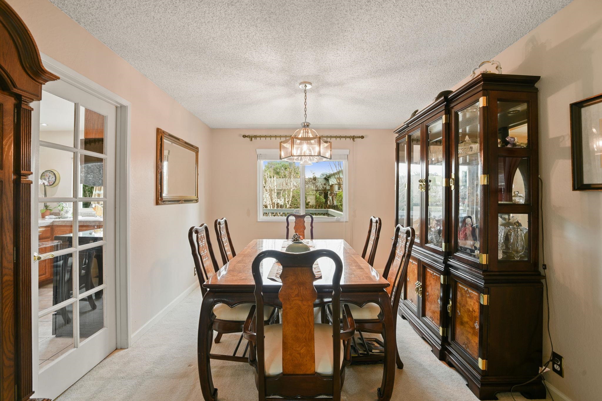 Detail Gallery Image 9 of 53 For 136 Marco Ln, Vacaville,  CA 95688 - 4 Beds | 2/1 Baths