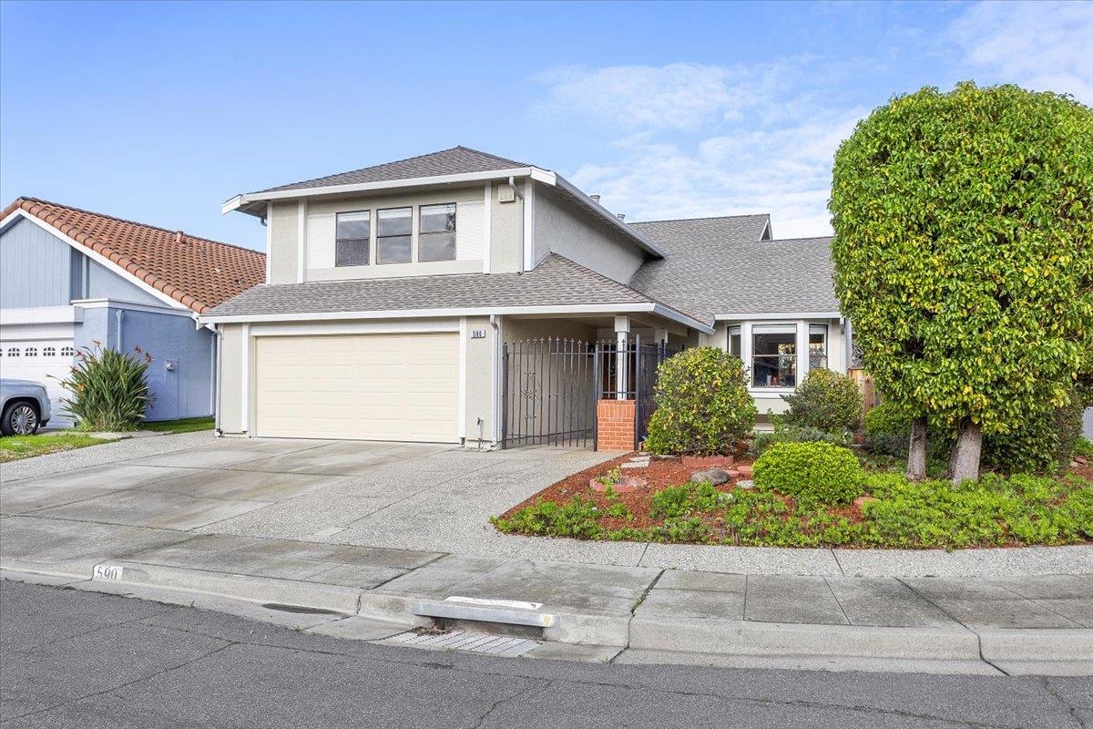 Detail Gallery Image 4 of 53 For 590 Dahlia Ct, San Leandro,  CA 94578 - 4 Beds | 3 Baths