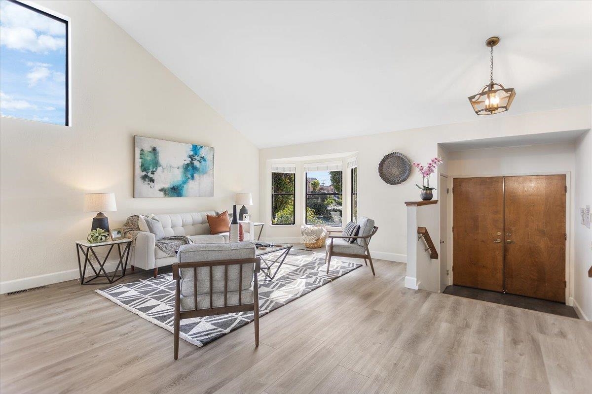 Detail Gallery Image 10 of 53 For 590 Dahlia Ct, San Leandro,  CA 94578 - 4 Beds | 3 Baths