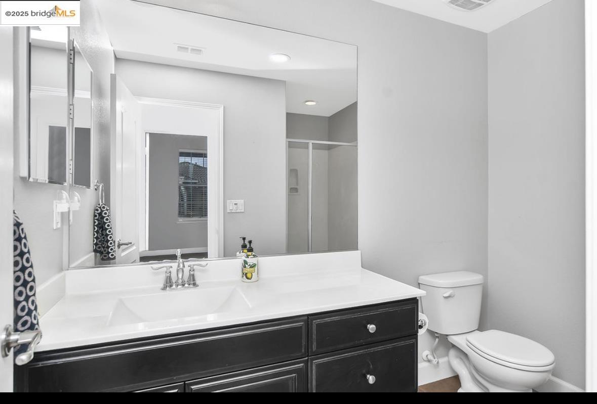 Detail Gallery Image 16 of 39 For 8461 Pinehollow Cir, Discovery Bay,  CA 94505 - 4 Beds | 3 Baths