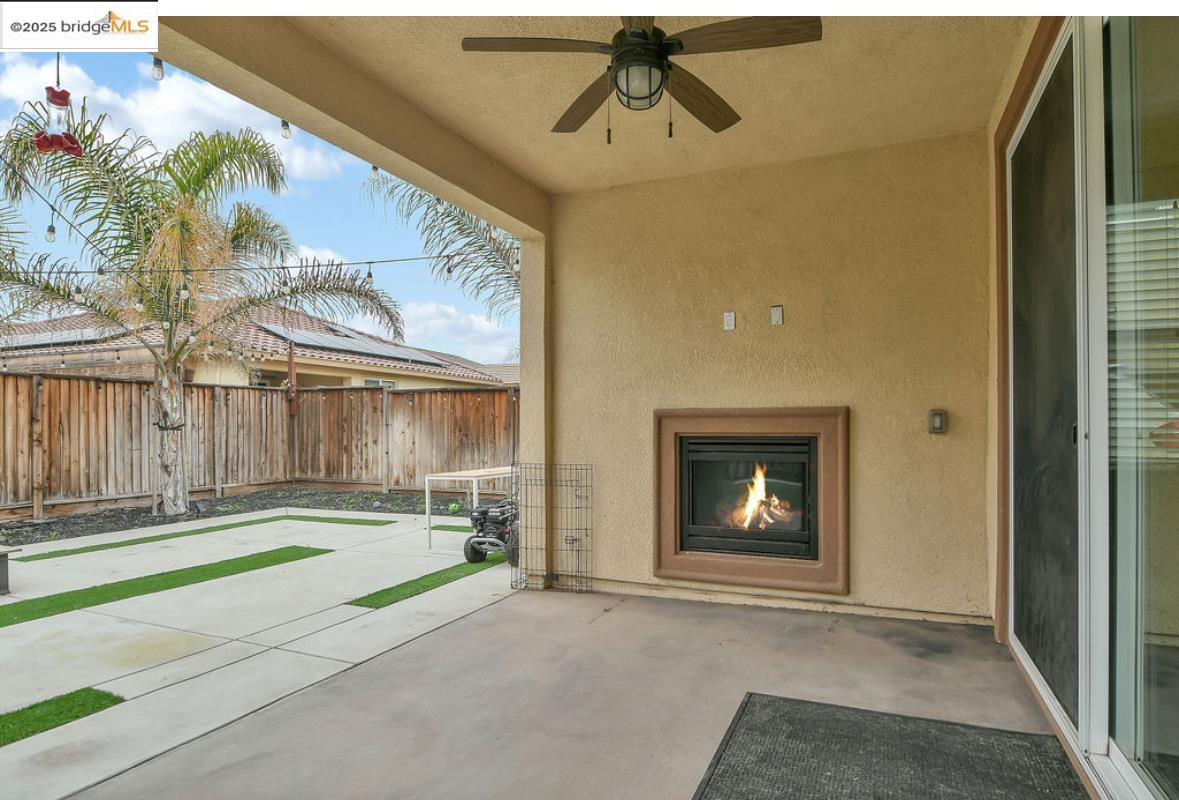 Detail Gallery Image 28 of 39 For 8461 Pinehollow Cir, Discovery Bay,  CA 94505 - 4 Beds | 3 Baths