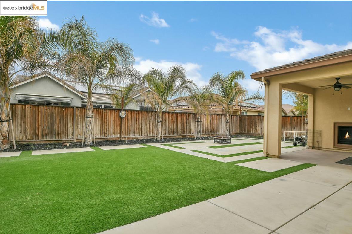 Detail Gallery Image 30 of 39 For 8461 Pinehollow Cir, Discovery Bay,  CA 94505 - 4 Beds | 3 Baths