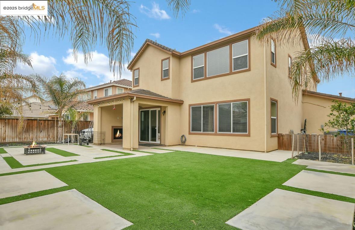 Detail Gallery Image 32 of 39 For 8461 Pinehollow Cir, Discovery Bay,  CA 94505 - 4 Beds | 3 Baths