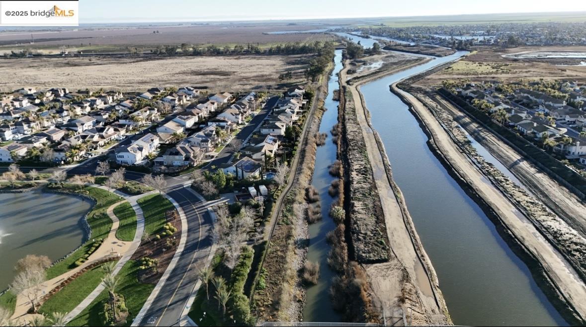 Detail Gallery Image 36 of 39 For 8461 Pinehollow Cir, Discovery Bay,  CA 94505 - 4 Beds | 3 Baths
