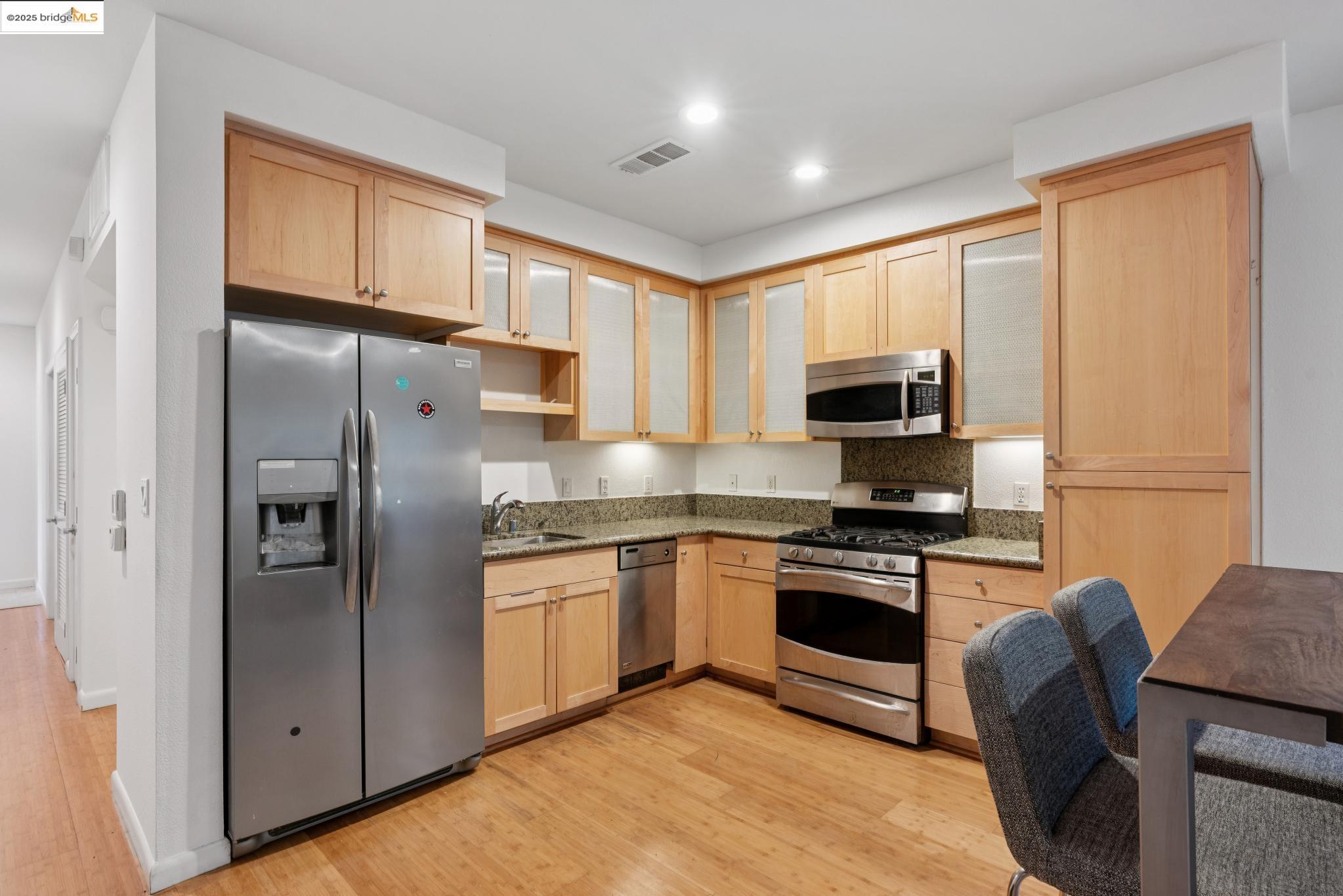 Detail Gallery Image 12 of 22 For 6466 Hollis Street #248,  Emeryville,  CA 94608 - 1 Beds | 1 Baths