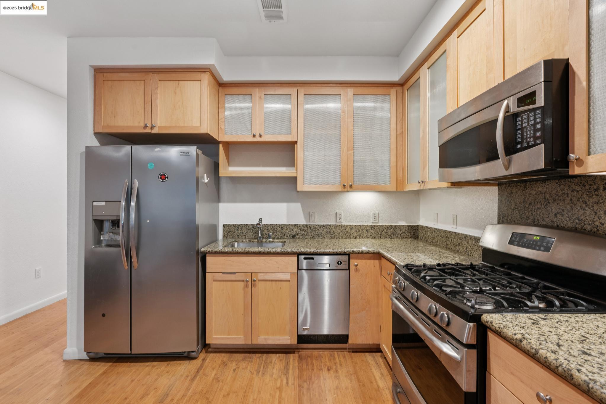 Detail Gallery Image 14 of 22 For 6466 Hollis Street #248,  Emeryville,  CA 94608 - 1 Beds | 1 Baths